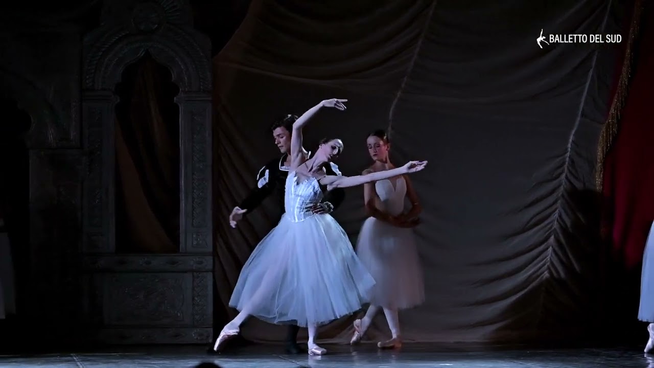 Giselle Passo a due, secondo atto - Balletto del Sud: Nuria Salado Fustè e Orion Pico Plaja