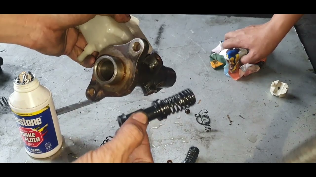 Mazda 323 :brake master&secondary clutch how to replace?