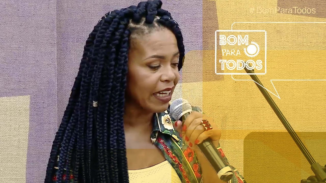 Adriana Moreira canta  