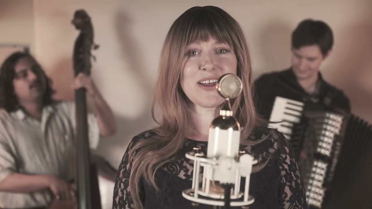 What A Difference A Day Makes - Swing Amour - full video 