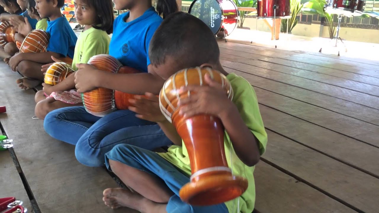 Drums in Cambodia - Meet the KIDS