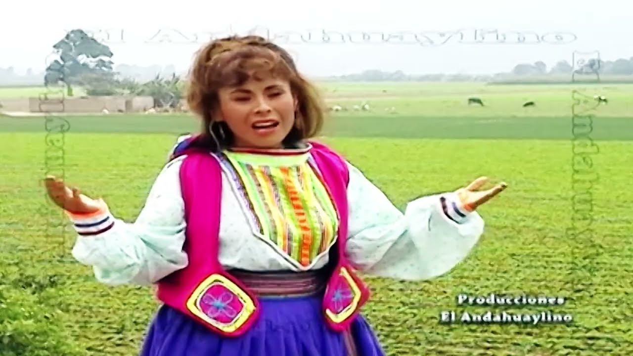 IRIS FLORES - PLANTA DE MAGUEY
