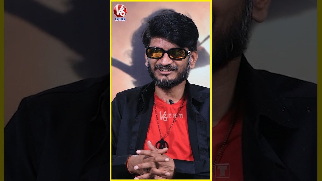 మా నాన్న ఏం చేసేవాడంటే.. | Anantha Sriram Exclusive Interview | Peddi Movie | V6Ent