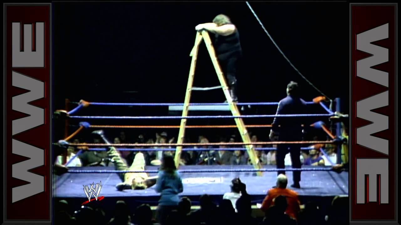 Jerry Blackwell vs. Col. DeBeers - Ladder Match: AWA, November 27, 1986