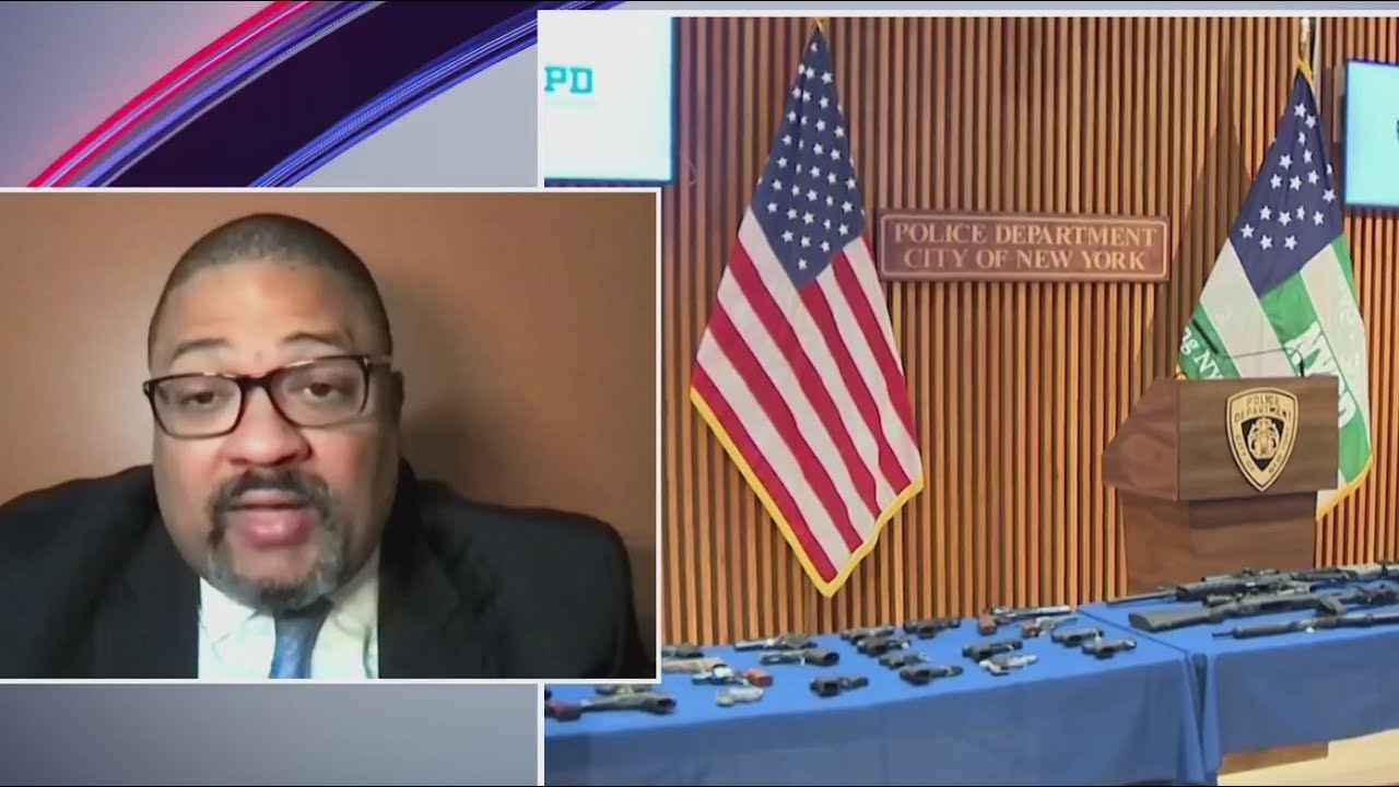 Alvin Bragg elected Manhattan&rsquo;s first Black district attorney