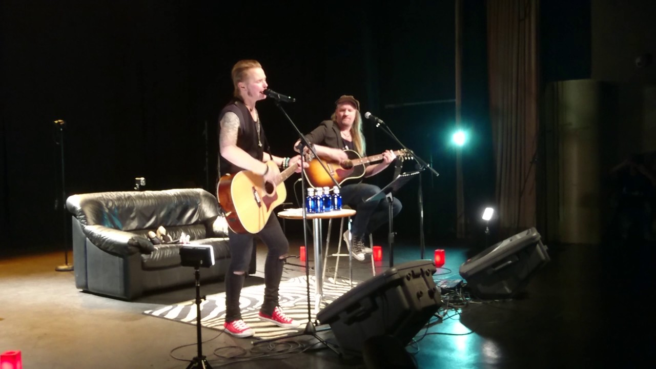 Runaways  An acoustic night with Erik & Magnus from Eclipse