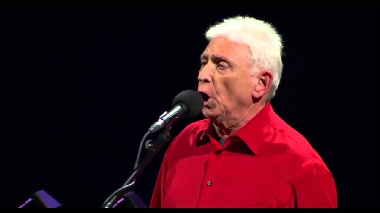 Raimon canta Ausi&agrave;s March.