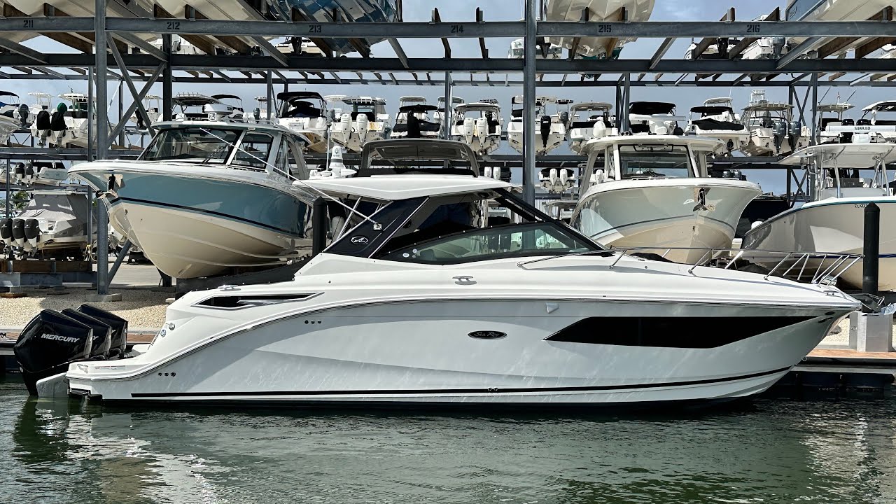 Sea Ray 320 Sundancer Outboard Start up and Shut down procedure
