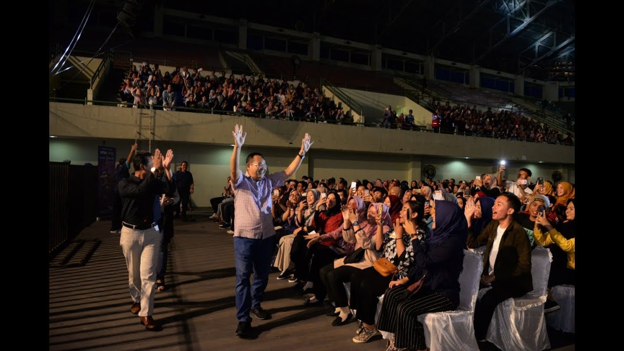 Rektor UNY 'Nge-Rap' Sedulur - Dies Natalis 55 UNY