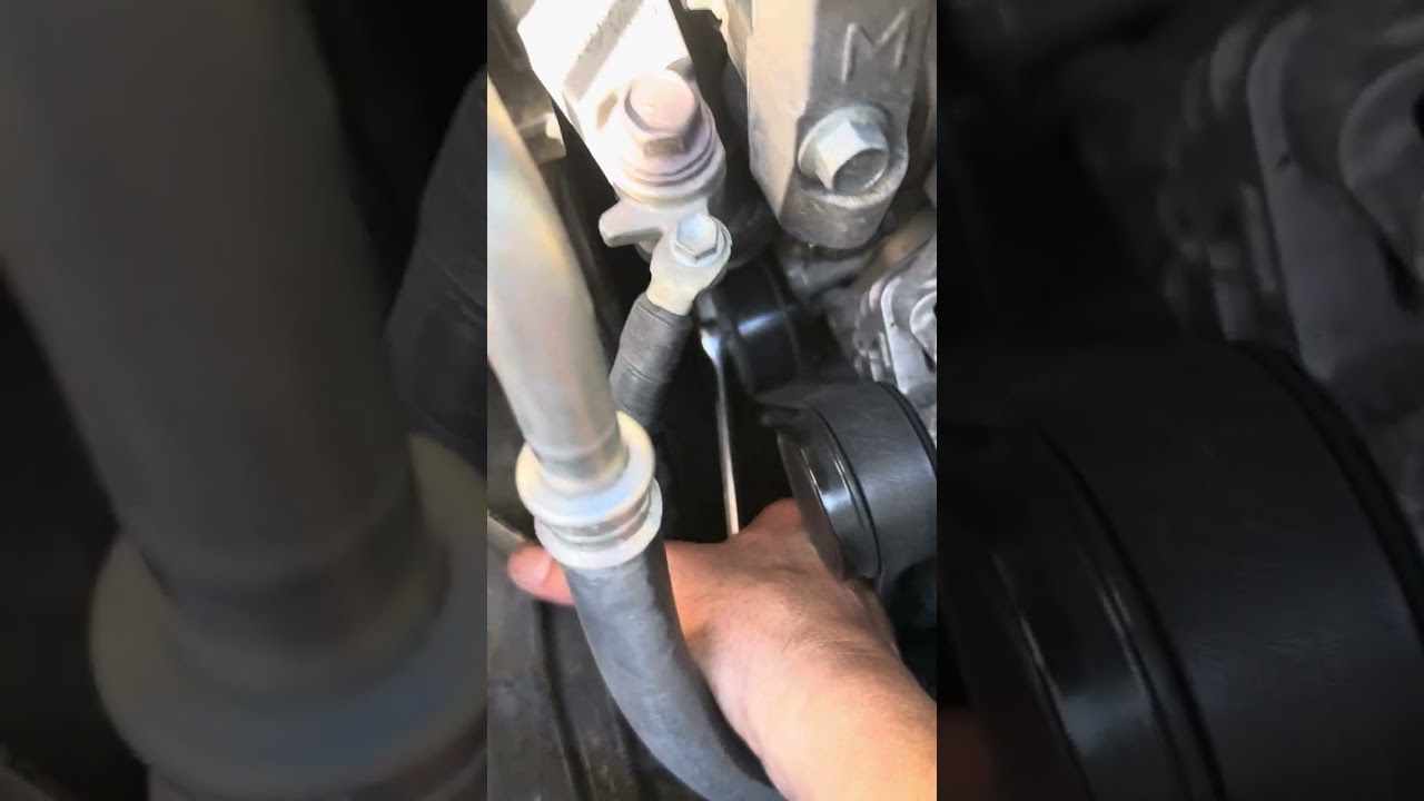 2020 TOYOTA COROLLA SE 2.0 serpentine belt replacement ￼