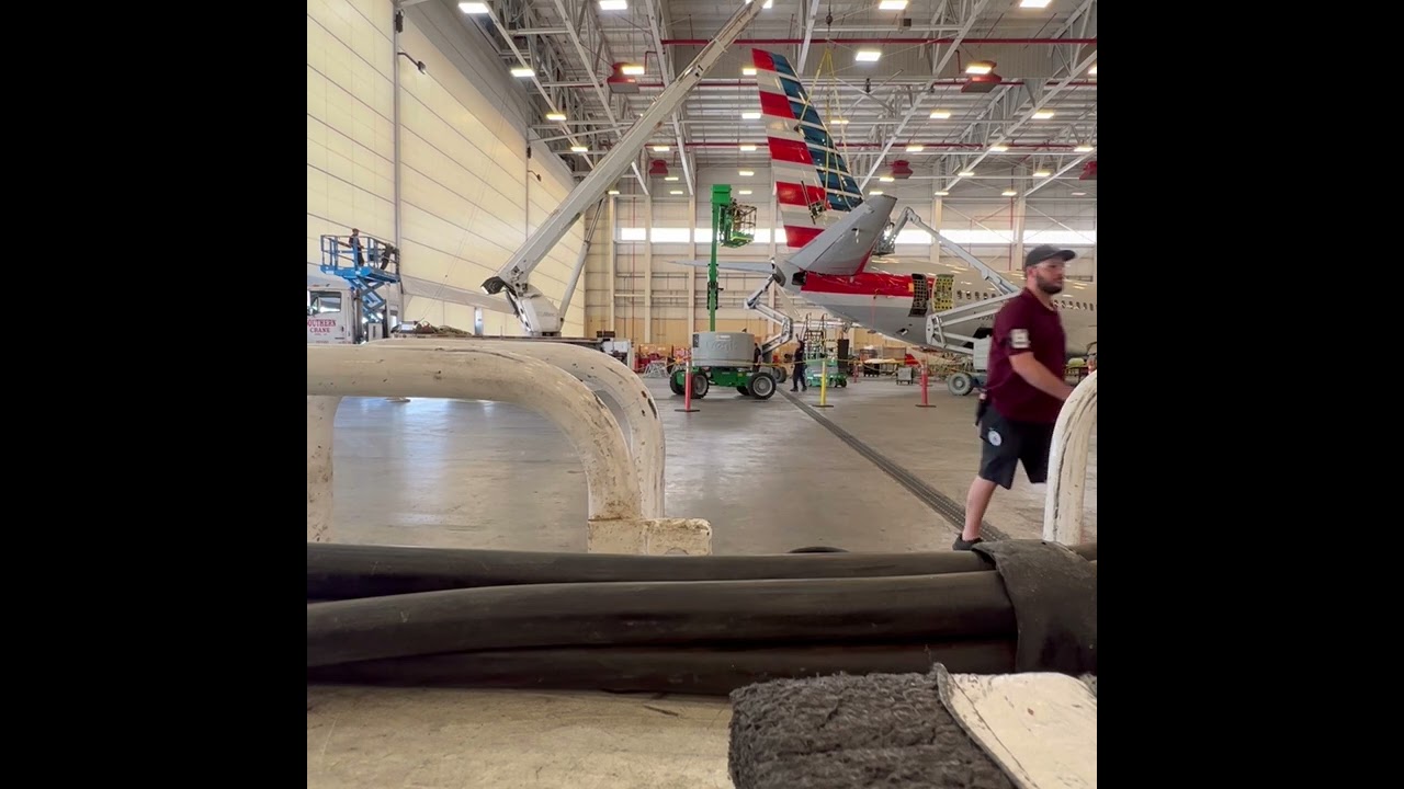 737NG VERTICAL REMOVAL