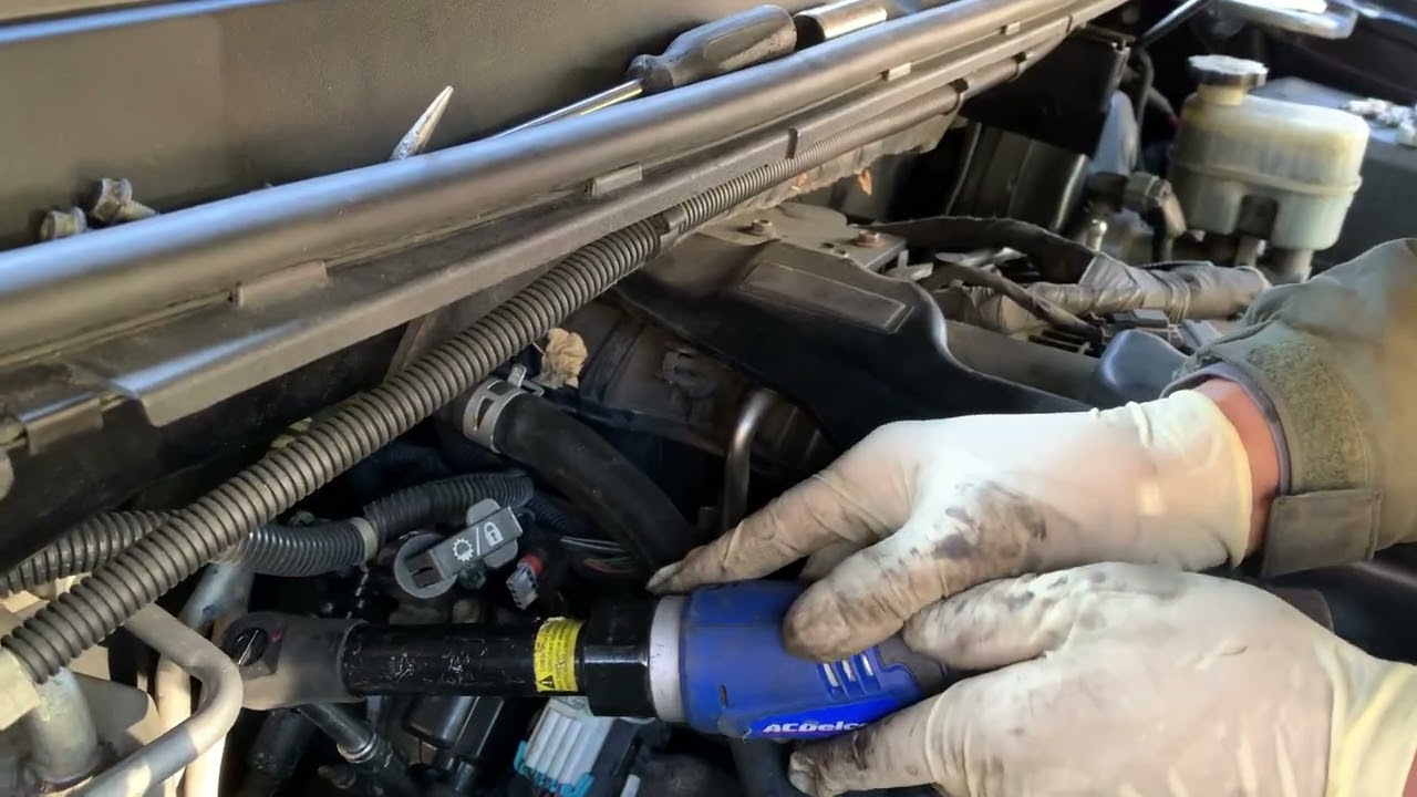 Chevrolet suburban 2012 quickly change ignitions coil and spark plugs | PART 2