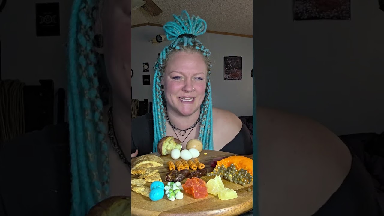 Snackplate #snackplate #Mukbang #eatingsounds #eatingasmr #girldinner #asmr #chewingsounds #potato