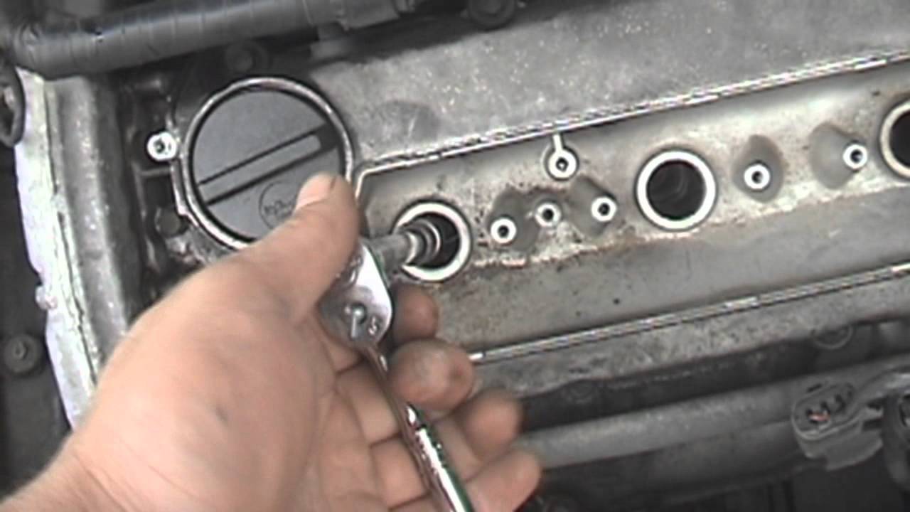 1995-2001 Nissan Maxima: Spark plug replacement