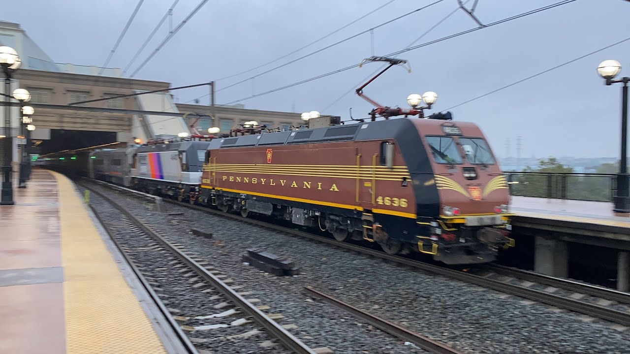 Amtrak & NJ Transit Northeast Corridor Rainy Weekend Morning @ Secaucus Junction (9/30/23)