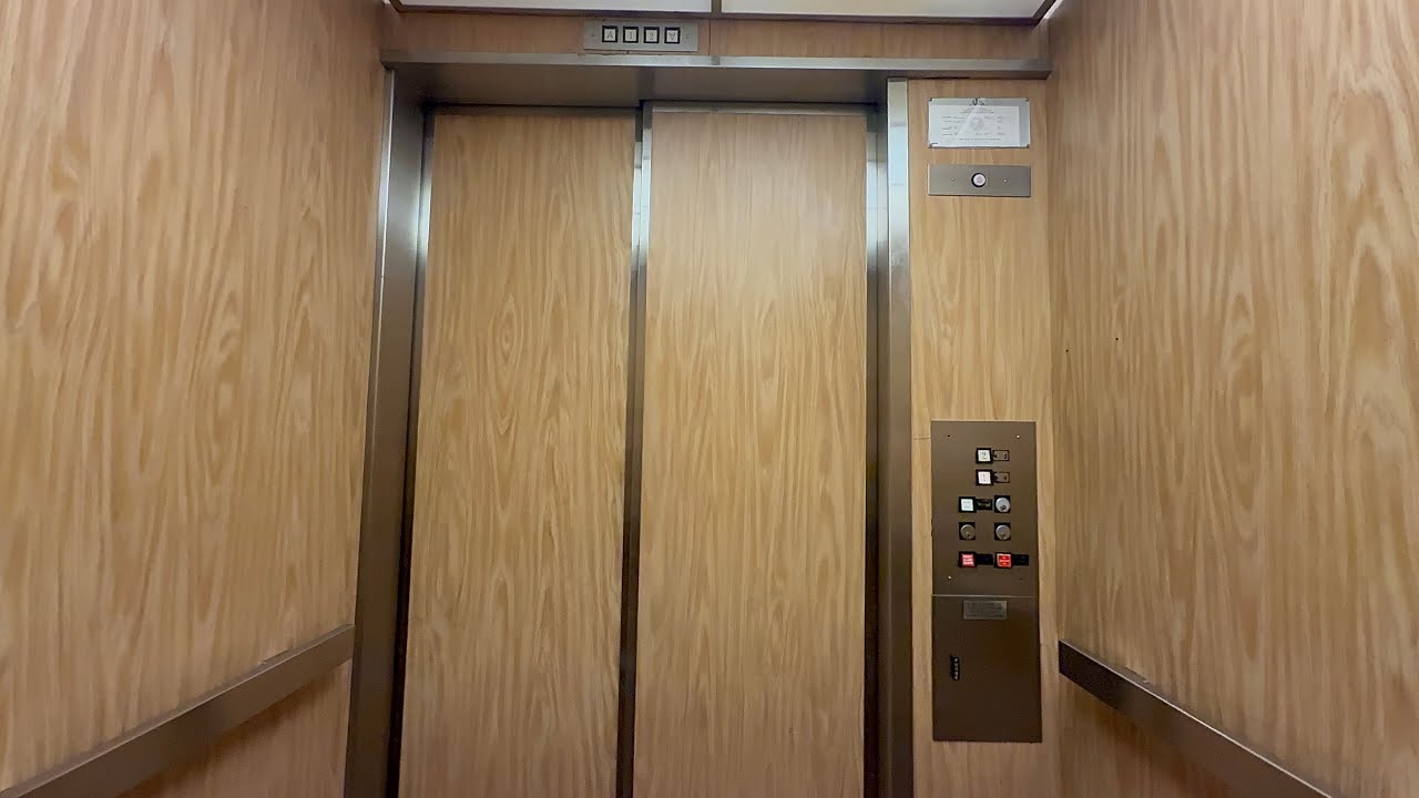 US Elevator Corp Hydraulic Lift Elevator Ride | Medical Center, Arcadia, California 엘리베이터 エレベーター 電梯 