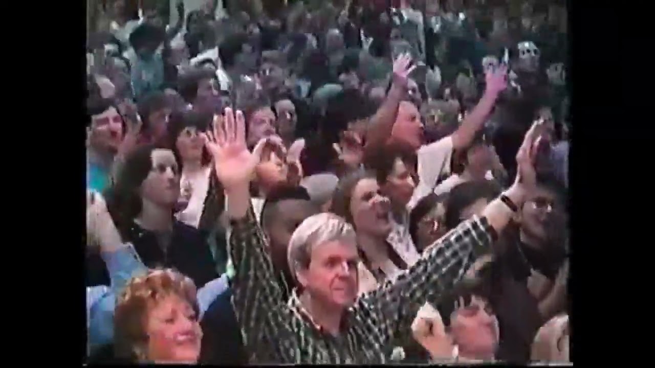 Kevin Prosch - His Banner Over Me is Love (Live in Toronto)