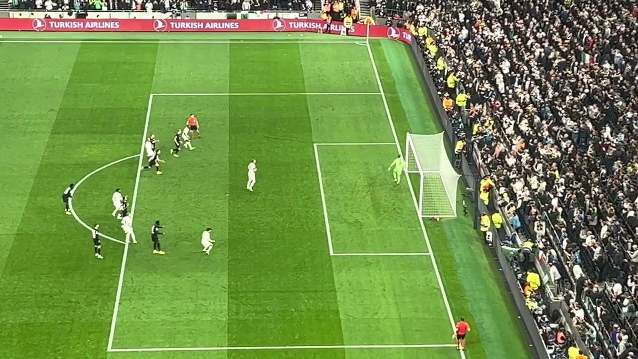 Harry Kane penalty to space