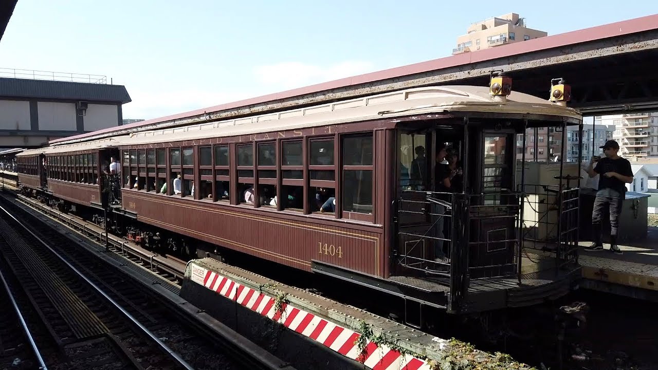 Brooklyn, New York - New York Transit Museum - Parade of Trains (2019)