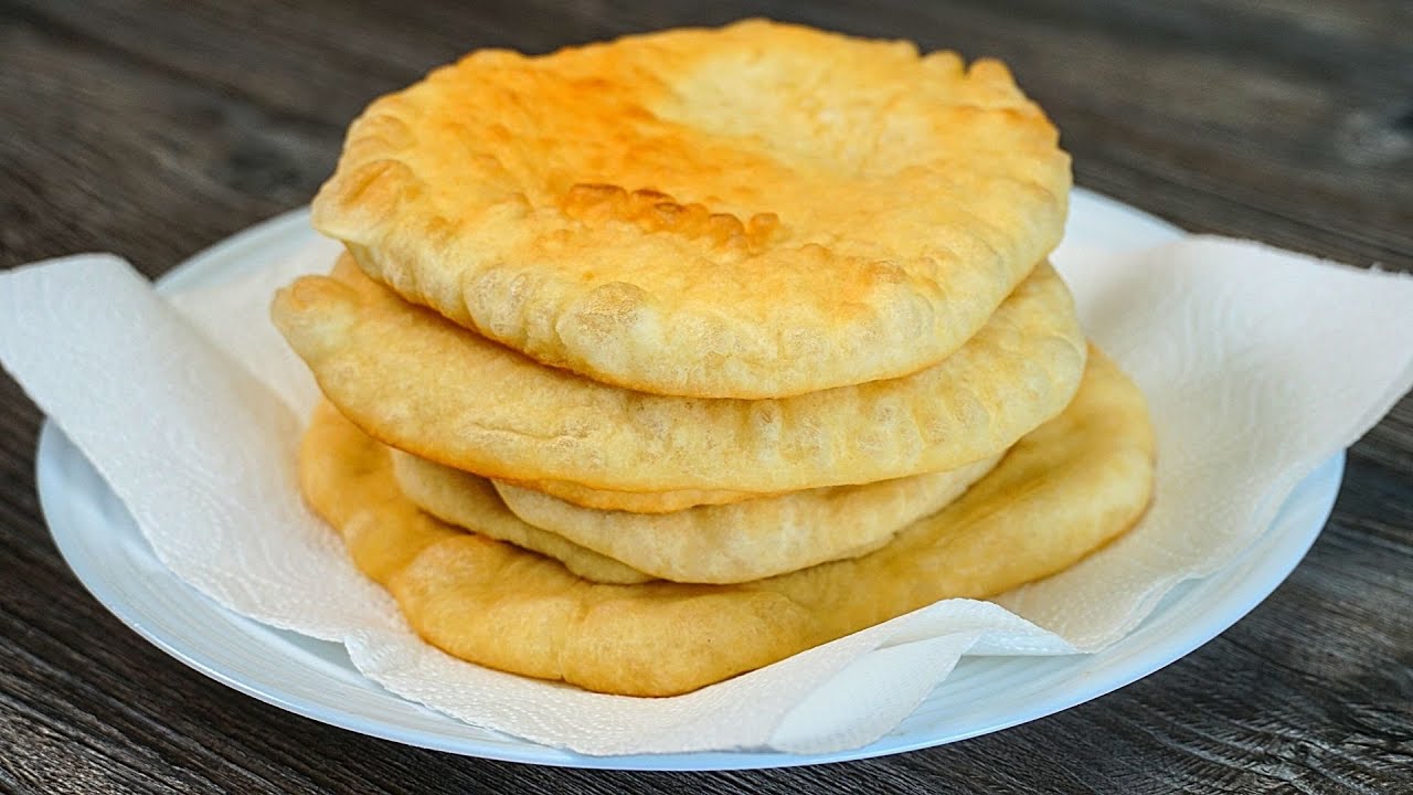 2 lž&iacute;ce jogurtu a 10 minut! A lahodn&eacute; kol&aacute;če jsou hotov&eacute;!