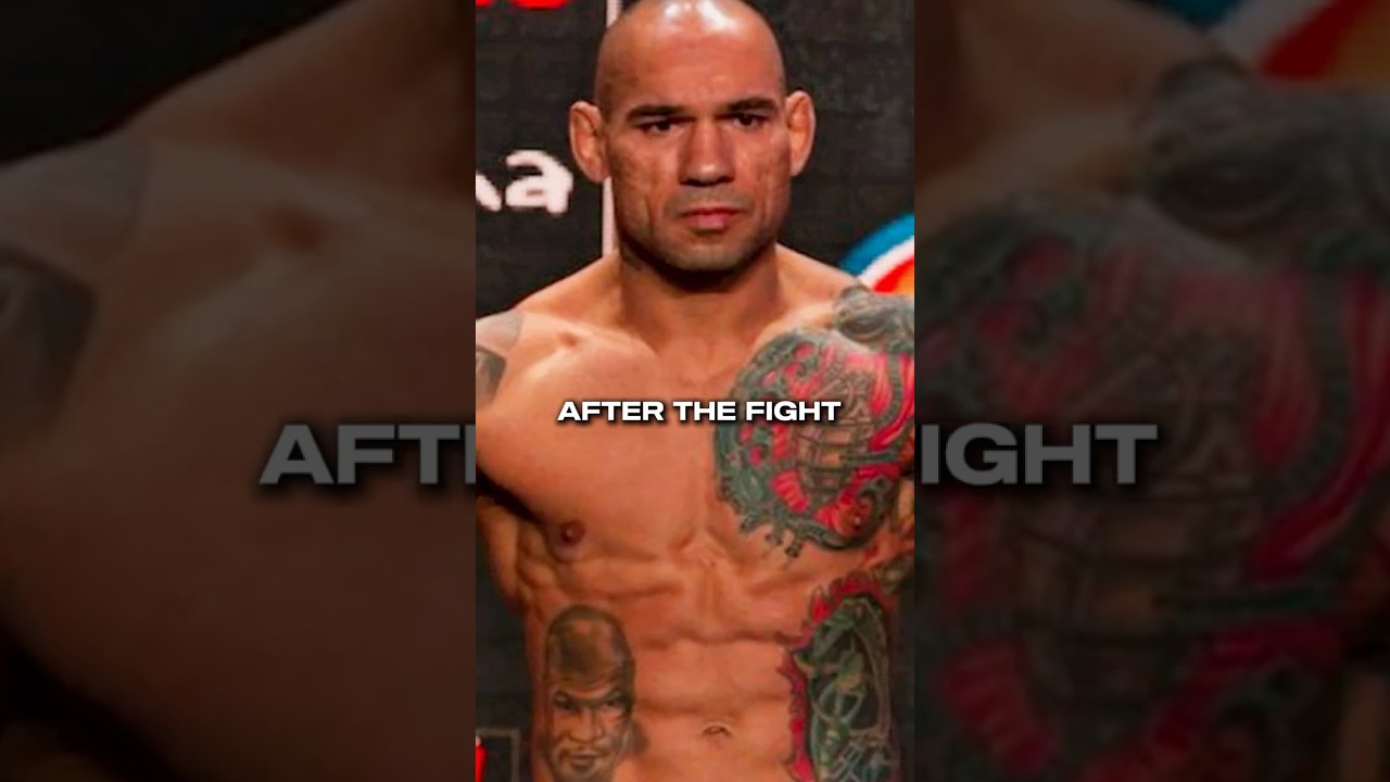 Cyborg Santos losses his head?🥊. 