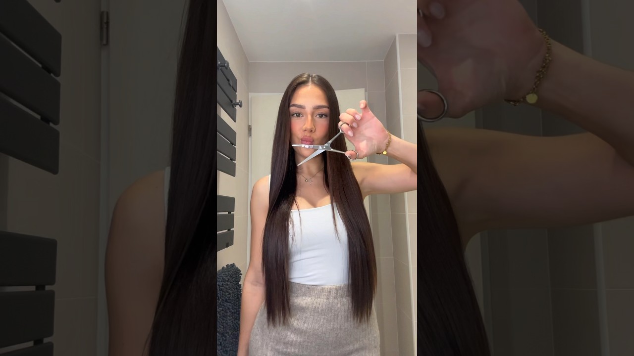 Couper ses cheveux toute seule : coupe droite ✂️ #haircutwomens #cuthairathome #longhairhairstyle