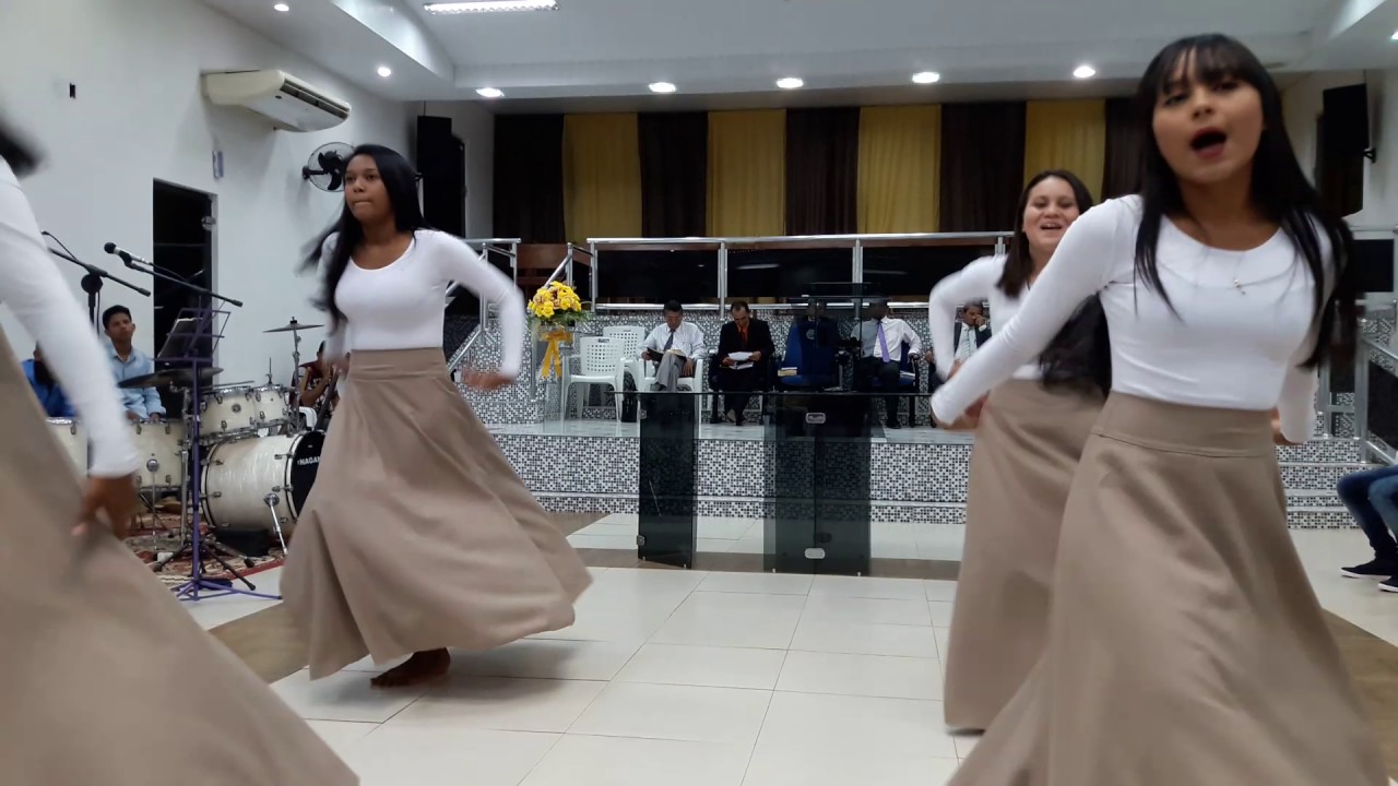 Coreografia A volta por cima- Flordelis. Apresentação no culto de jovem dia 26/03/2017.