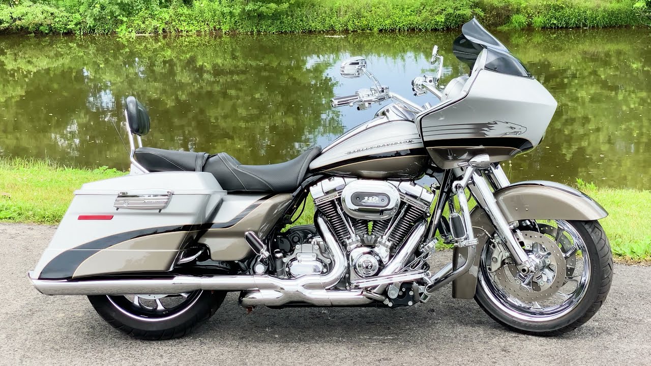 2009 Harley-Davidson® Road Glide® CVO™ FLTRSE3 Screamin' Eagle Only 19,816 Miles
