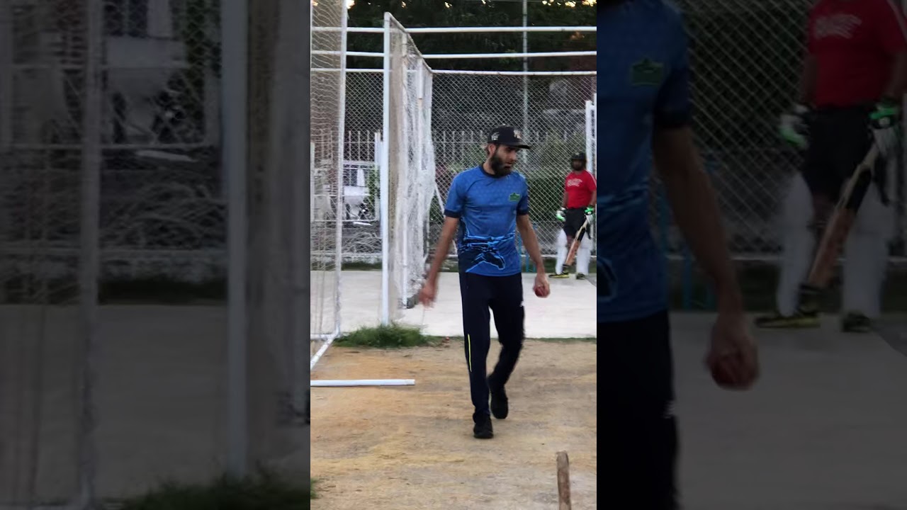 Imran Tahir bowling to Imran Qadir