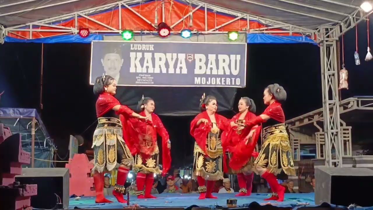 Tari Remo gaya Putri Ludruk Karya Baru - Ngoro Mojokerto. 