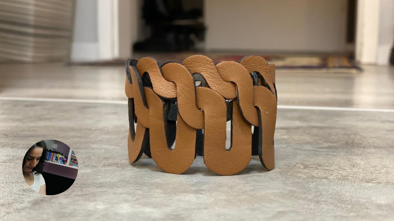 Leather bracelet: how to cut and weave it together #leathercraft #leatherworking