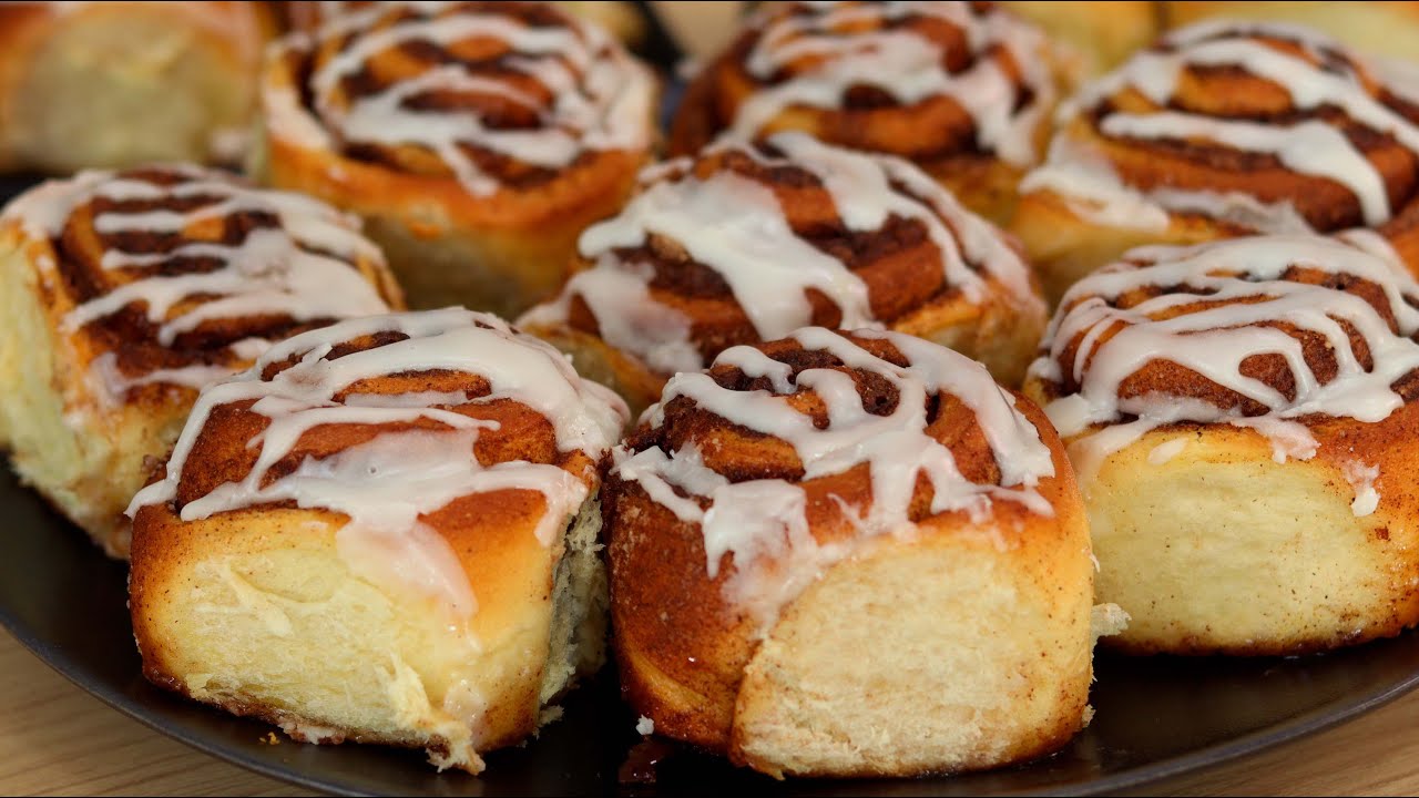 COMO FAZER A FAMOSA RECEITA DE PÃO CINNAMON ROLL - FÁCIL E RENDE BASTANTE - DIKA DA NAKA