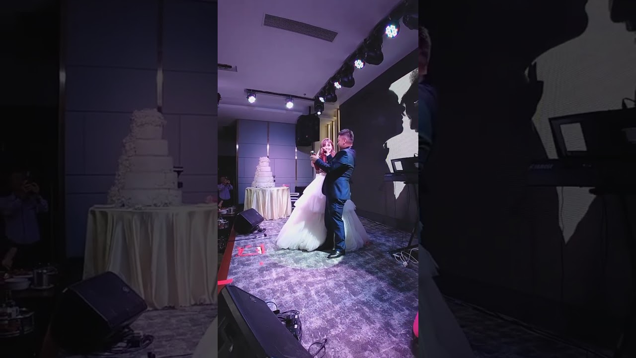 Kelly Siew Bilingual Wedding Emcee and Vocalist