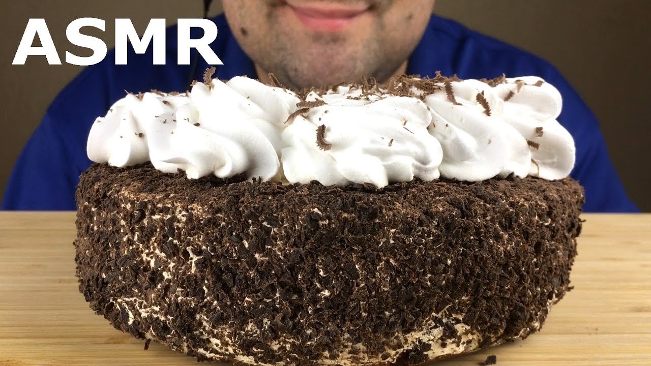 ASMR CHOCOLATE CAKE WITH BUTTERCREAM (Eating Sounds) Mukbang NO TALKING