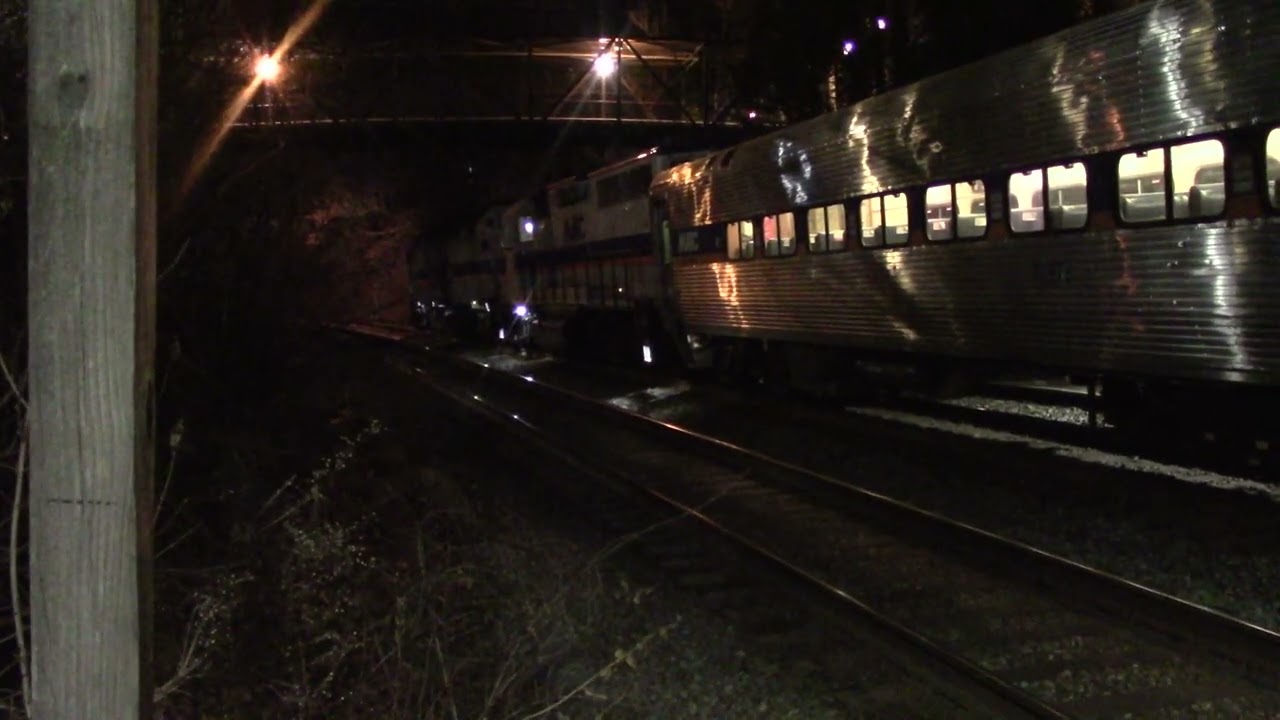 MARC 73 trails on 883