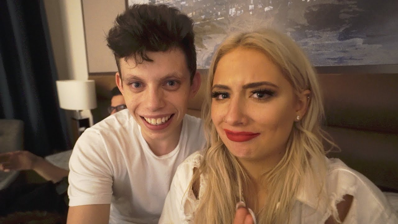 SAFFRON TOOK MY VLOGGING CAMERA!!