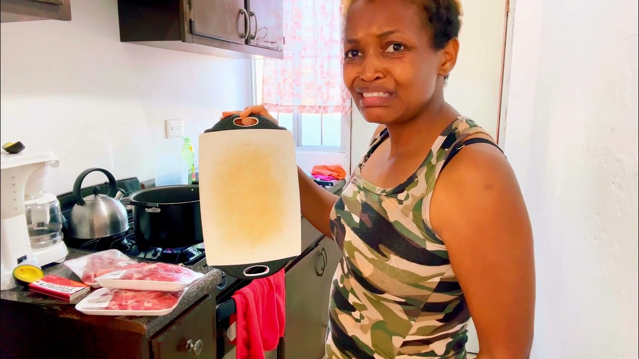 Preparing a nice Meal for Kids in Mexico