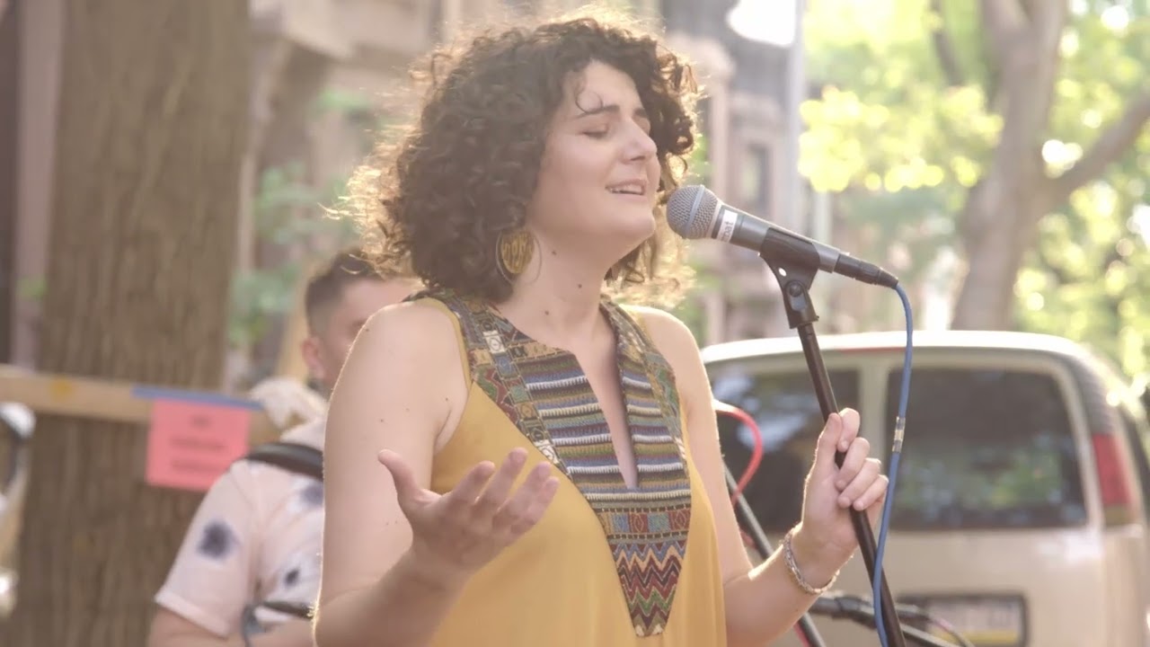 Laura Elkeslassy | Yafa Vetama | by Shlomo Abitbol | יפה ותמה