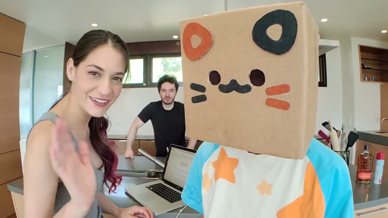 BAKING CUPCAKES WITH CAPTAINSPARKLEZ AND CRUMB!