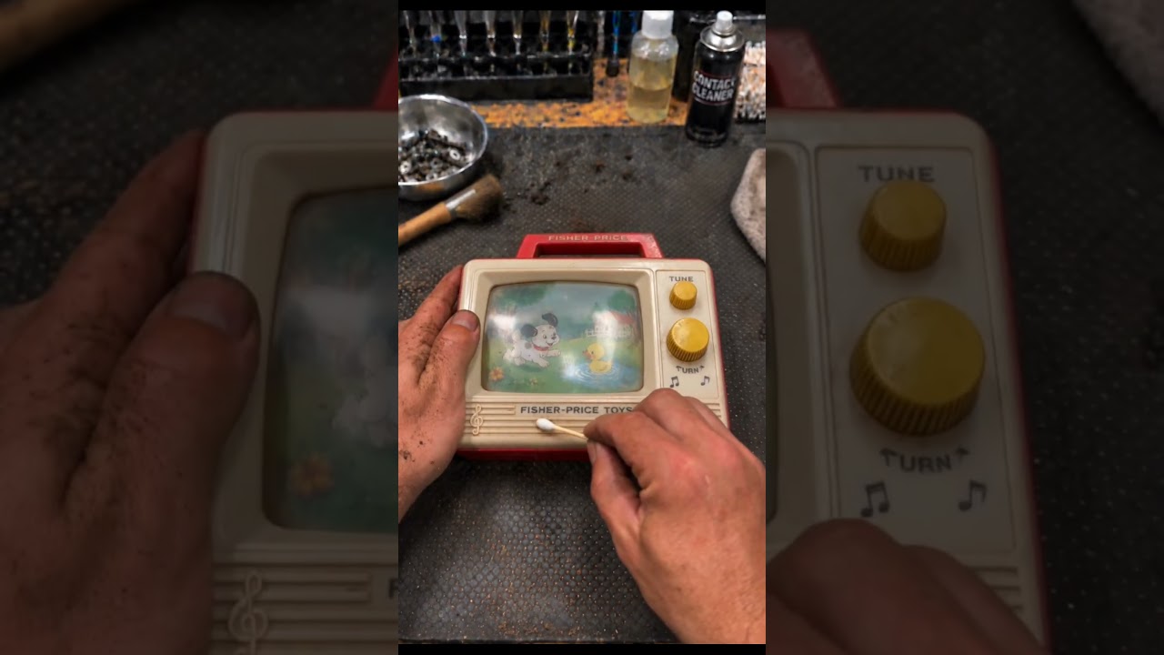 THIS FORGOTTEN VINTAGE TOY WORKS AGAIN! 📺 #restoration #vintagetoy #retrotoy #toys #asmr #shorts