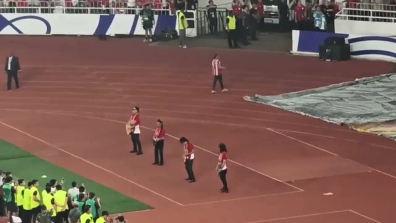 PADAMU NEGERI By IAN ANTONO - GBK - INDONESIA VS CHINA