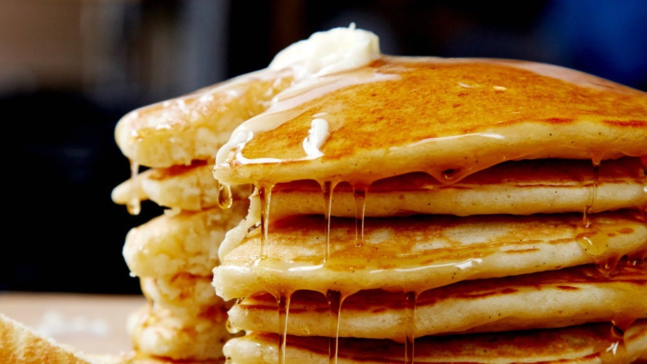 HOTCAKES CASEROS | ALE DE NAVA