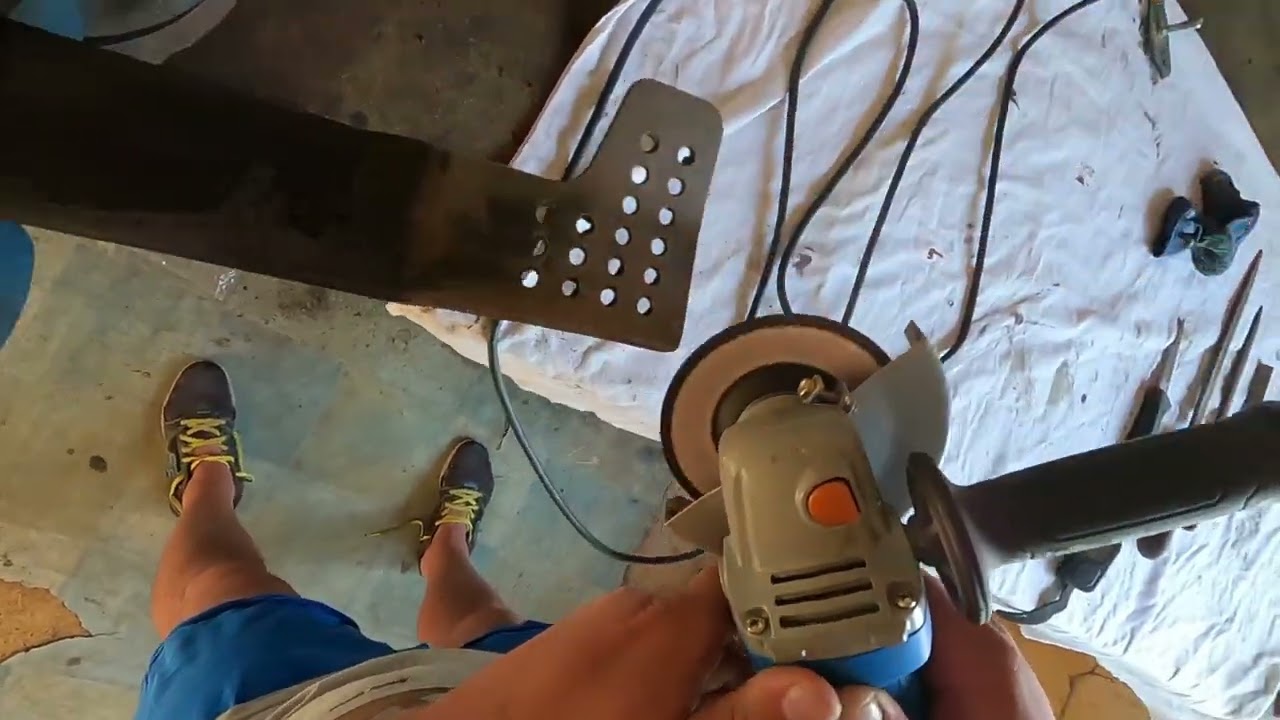 Broušení nože rotační sekačky