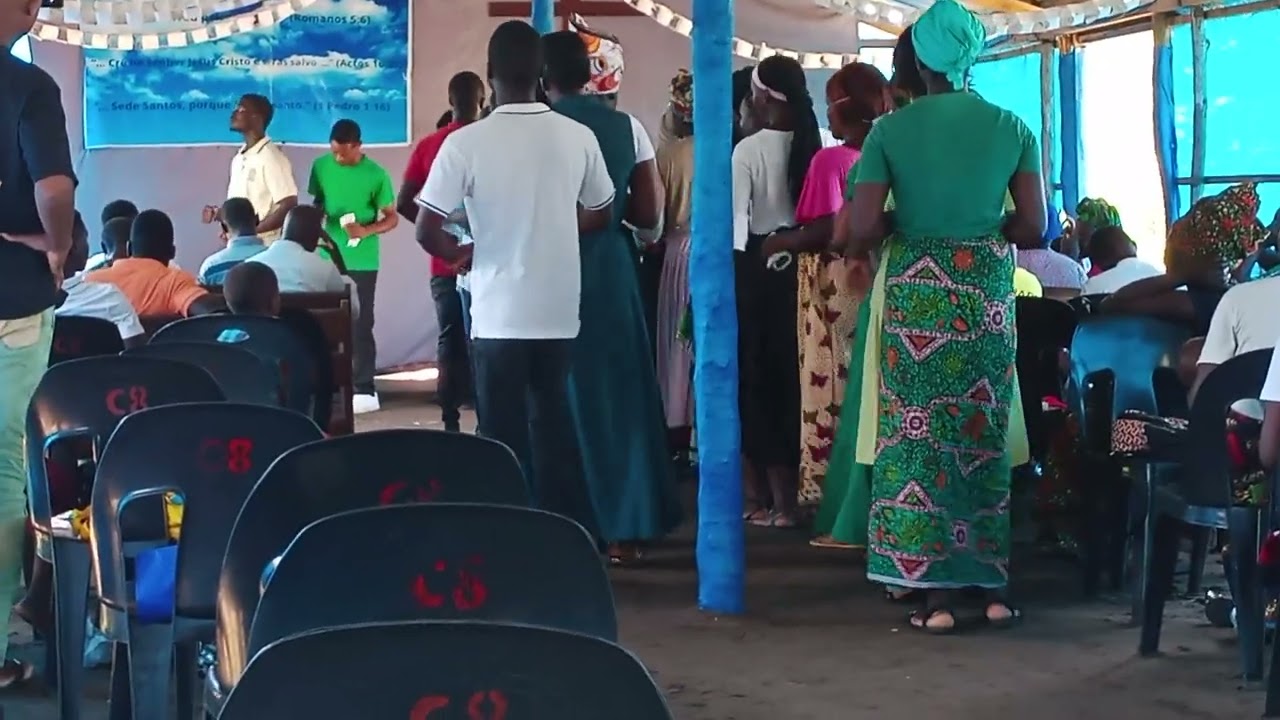 Sgd-part. Jovens da katembe zona 05; quêm não ama não conhece a Deus 🙏