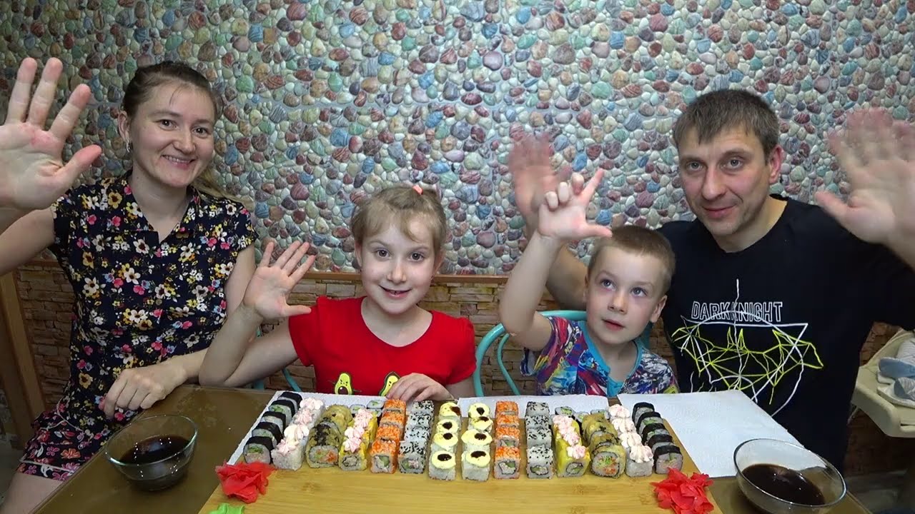 MUKBANG ROLLS WERE DELICIOUS BUT THERE WERE NOT ENOUGH | MUKBANG ROLLS #mukbang #mukbang