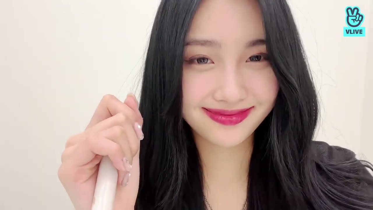 EVERGLOW AISHA VLIVE (2022.06.21)