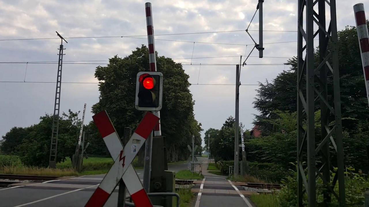 Bahnübergang Stadland-Rodenkirchen, Abser Straße // Railroad Crossing // Spoorwegovegang