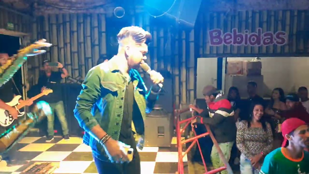THIAGO PAREDÃO AO VIVO
