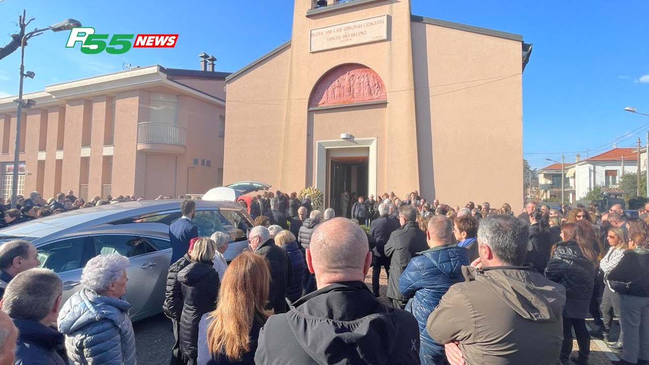 Cassano - Chiesa gremita per salutare la dottoressa Monzini