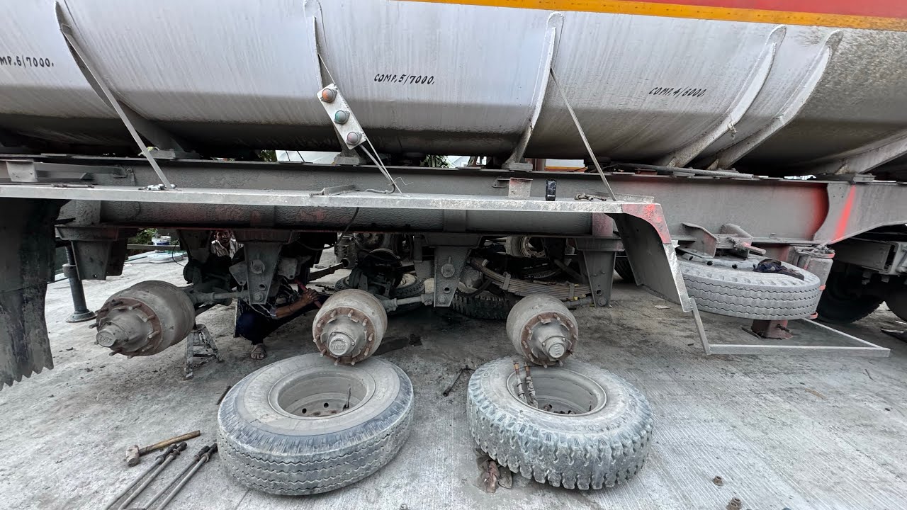 Aaj ek Sath itne truckon ke average Se Ho Gaye pareshan | tanker￼ ke Kamani Puri Tara Se Toot Gayi